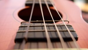 Comment remplacer les cordes de son ukulélé